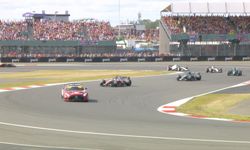 Güvenlik Aracı Arkasında Britanya'da Kazanan Ferrarili Charles Leclerc