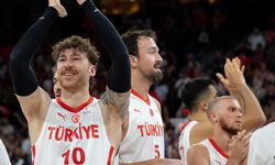 12 Dev Adam'dan Litvanya'ya Farklı Tarife! Türkiye 94-66 Kazandı