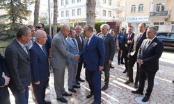Ankara Valisi Canbolat’tan Çubuk’ta Esnaf ve Vatandaş Ziyareti