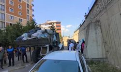 Anne ve oğlunun evinden çıkan çöpler 4 kamyonla taşındı
