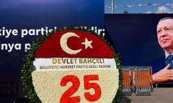 Bahçeli'den AK Parti'nin 25'inci yılına özel çelenk