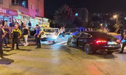 Bartın'da polis aracı ve otomobil çarpıştı