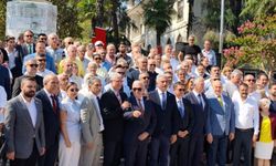 Bursa'da CHP'den toplu istifa! 6 belediye başkanı ve yüzlerce isim Yeni Parti'ye geçti