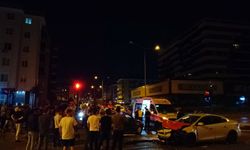 Bursa'da otomobiller çarpıştı: 7 yaralı