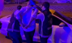 Büyükçekmece'de kaçak silah operasyonunda 23 tabanca ele geçirildi