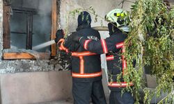 Çankırı’da yangın faciası: 2 ev, 2 ahır ve samanlık kullanılamaz hale geldi