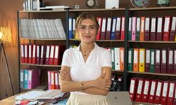 Eski Eşiyle Görüşen Kadına, Boşanma Davasında Tazminat Şoku