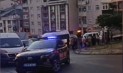 Eski kız arkadaşının sevgilisini bıçakladı