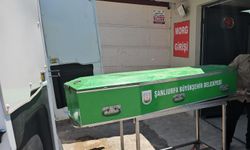 Evinin balkondan düşen 16 yaşındaki Deniz kurtarılamadı