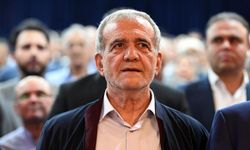 İran Lideri Mücteba Hamaney ile Pezeşkiyan bir araya geldi