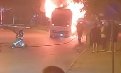 Park halindeki minibüste yangın çıktı