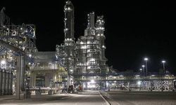 Rusya’daki gaz-kimya kompleksinde yangın: 1 ölü, 130 yaralı