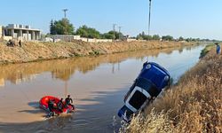 Şanlıurfa'da dereye uçan otomobilin şoförü kayboldu