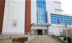Çiğli Belediye Başkanı’nın makam aracına silahlı saldırı