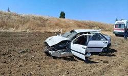 Kırıkkale'de otomobil, tarlaya devrildi: 2 kişi yaralandı