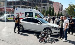 Niğde'de otomobil ile motosiklet çarpıştı