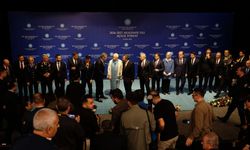 'Sosyal Medya Aslında Bizleri Yalnızlaştıran, Toplumdan Koparan Bir Medya'
