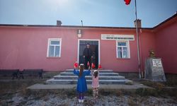 Tek Öğrencili Okulda, Artık İki Öğrenci Var