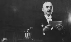 Türkiye Cumhuriyeti'nin İkinci Adamı: İsmet İnönü