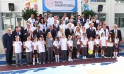 Vali Gül, İstanbul'da İlk Ders Zilini Çaldı