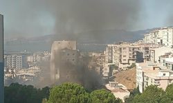 İzmir’de okulun çatısında çıkan yangın kontrol altına alındı