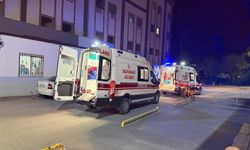 Kahta’da otomobil ile motosiklet çarpıştı: 1’i ağır, 2 yaralı