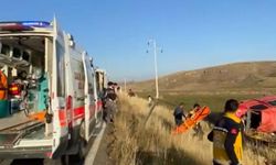 Kulu'da işçi servis minibüsü devrildi