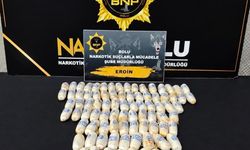 Midesinden 89 kapsül eroin çıktı