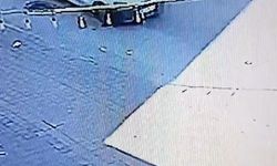 Trafikte yol kesip araç çaldı