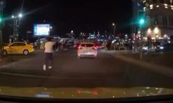 Yolun karşısına geçmek isterken araba çarptı