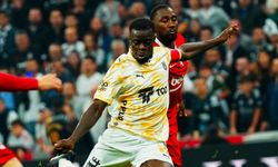 Beşiktaş, Başakşehir'i rahat geçti !