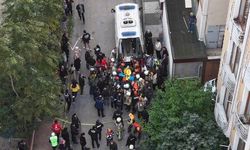 Maltepe’de bina çöktü: Enkazdan 5 kişi yaralı çıkarıldı