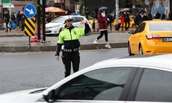 Ankara’da işe gitmek çileye dönüyor! Başkentte trafik mesaisi