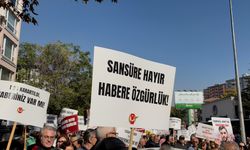 Gazeteciler baskı ve sansüre karşı meydanlarda buluştu