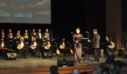 Sivas'ta Devlet THM korosu ses sanatçıları konseri