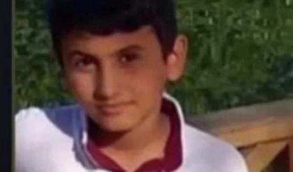 Adıyaman'da iki otomobil kafa kafaya çarpıştı