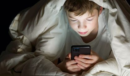 Sosyal medyada yeni dönem: 15 yaş altına erişim engeli
