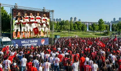 YKS Nedeniyle Türkiye-Paraguay Maçına Dev Ekran Yasağı!
