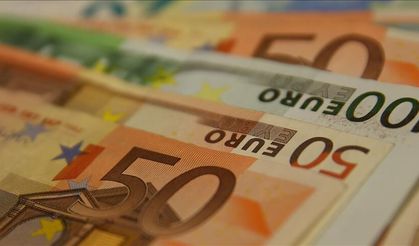 Döviz Piyasasında Euro Bombaları Patlıyor! Yıl Sonunda 65 TL Senaryosu Gündemde!