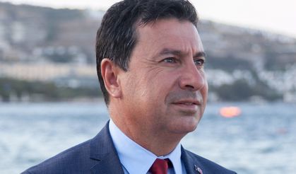 Ahmet Aras CHP’den Ayrıldığını Duyurdu