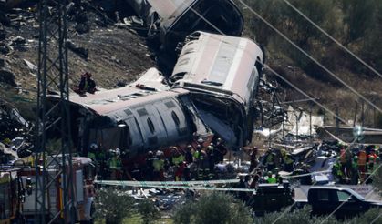 İspanya'da tren faciası! Ölü sayısı 64'e yükseldi
