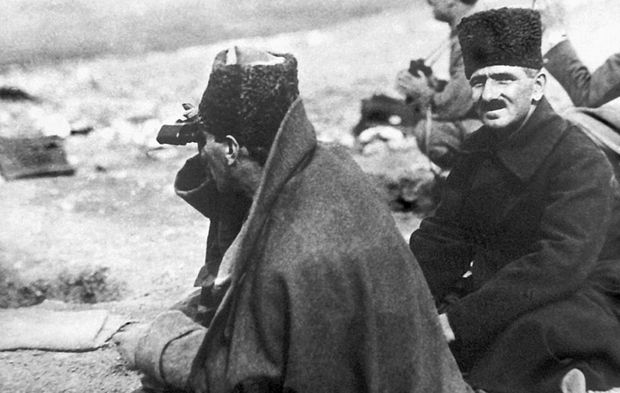 Türk'ün Kader Anı: Başkomutan Mustafa Kemal