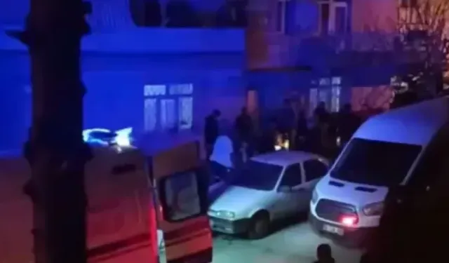 Yenimahalle'de, sokakta tartıştığı husumetlisini öldürdü