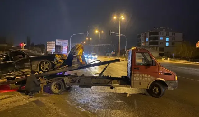 Çubuk'ta kaza: 3 kişi yaralı