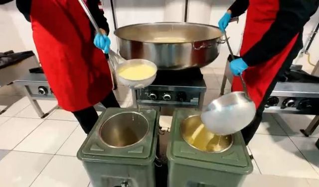 Sincan’da gönülleri ısıtan yemek hizmeti