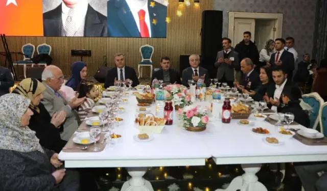Ankara Valisi, Çubuk'ta iftar yaptı