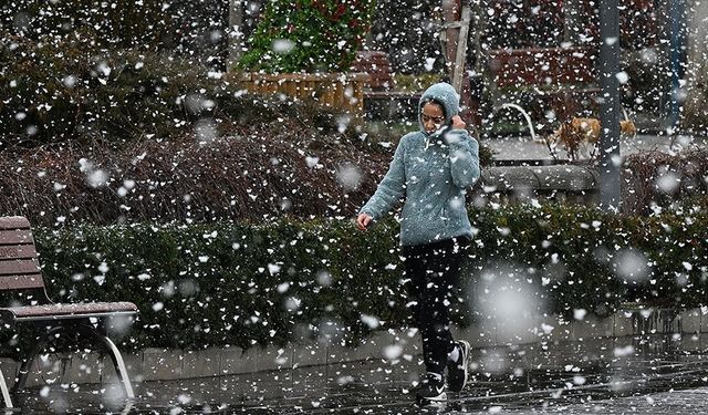 Ankara'da cuma günü kar yağışı var