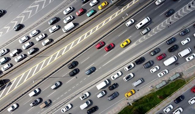 Mart'ta 195 bin 682 aracın kaydı yapıldı