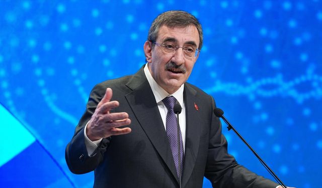 'Temel önceliğimiz enflasyonu düşürmek'