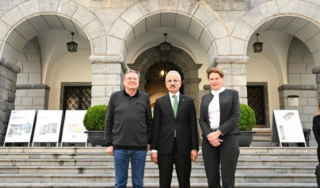 Bakan Uraloğlu, Slovenyalı mevkidaşı ile görüştü